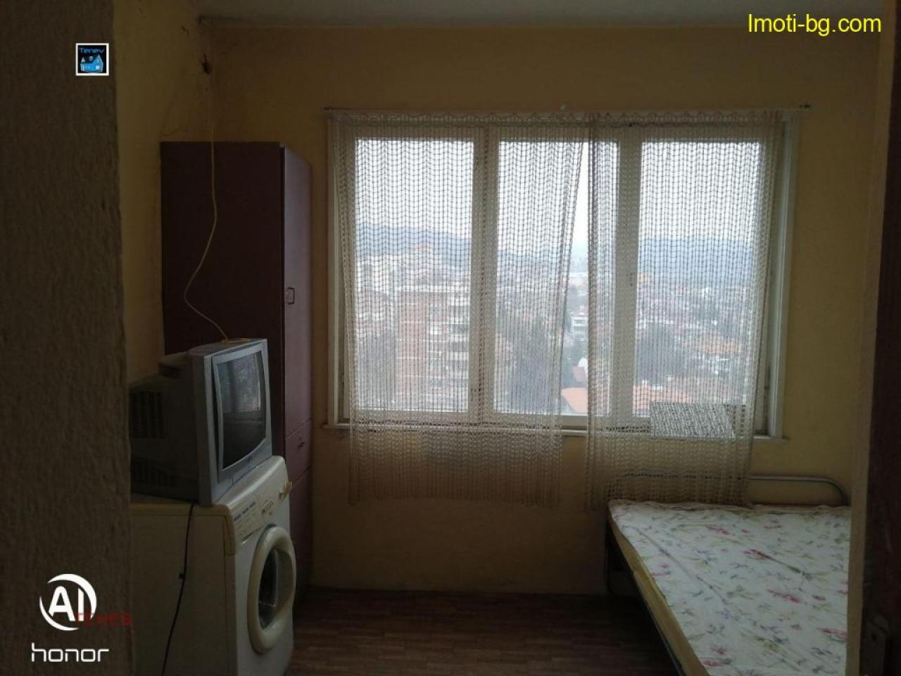 Продава 3-СТАЕН