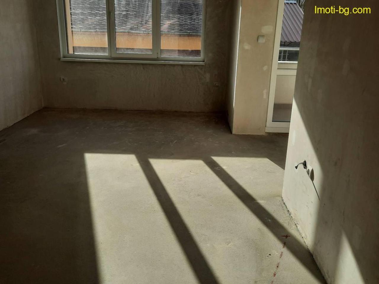 Продава 3-СТАЕН