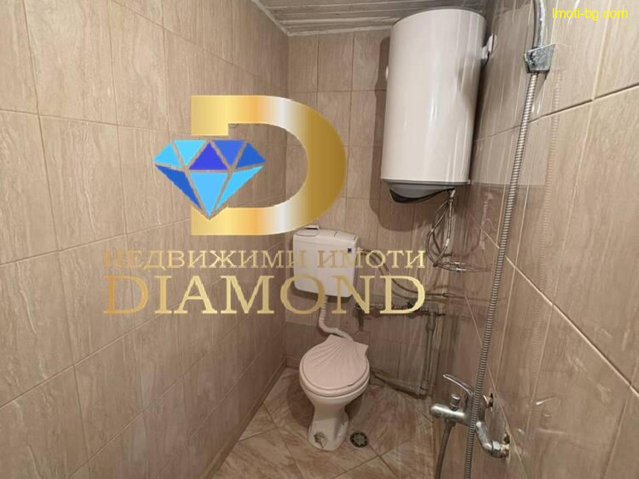 Двуетажна вила в местност Шарапаните, общ. Минерални бани Двуетажна вила в местност Шарапаните, общ. Минерални бани